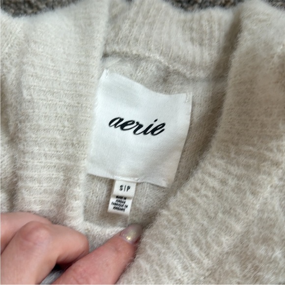 Aerie Soft Crew Sweater Bundle - Picture 6 of 6